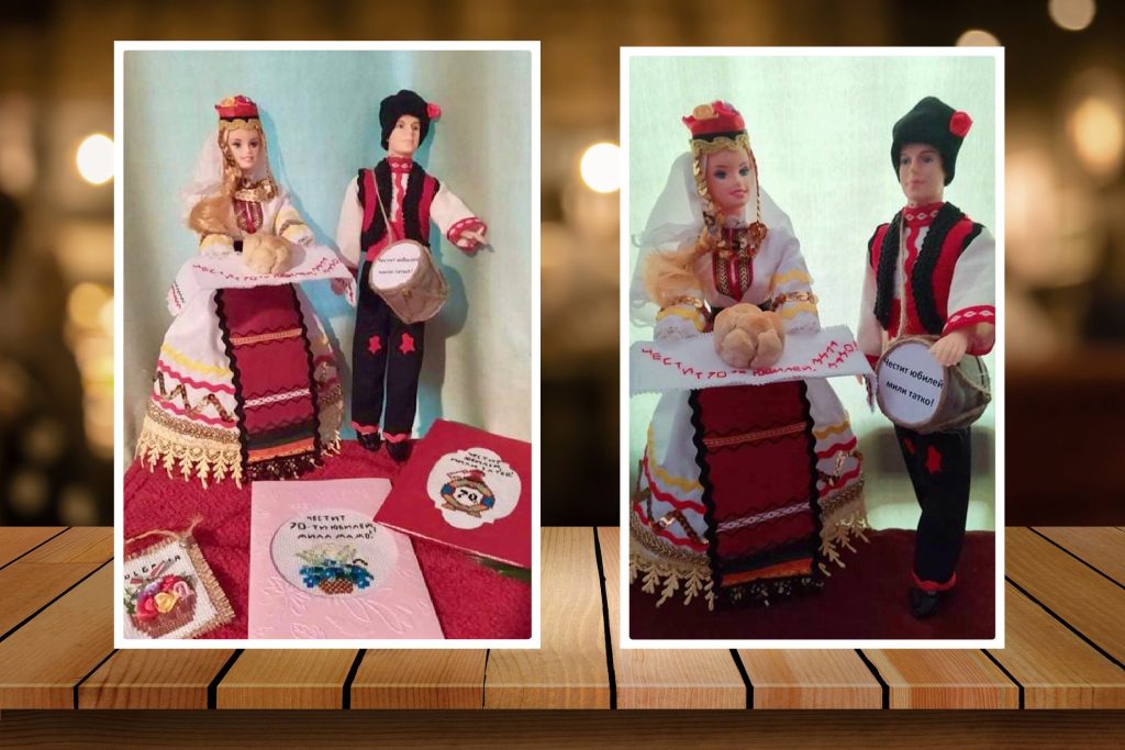 Ръчно изработени подаръци - кукли в народни носии и картички с бродерии