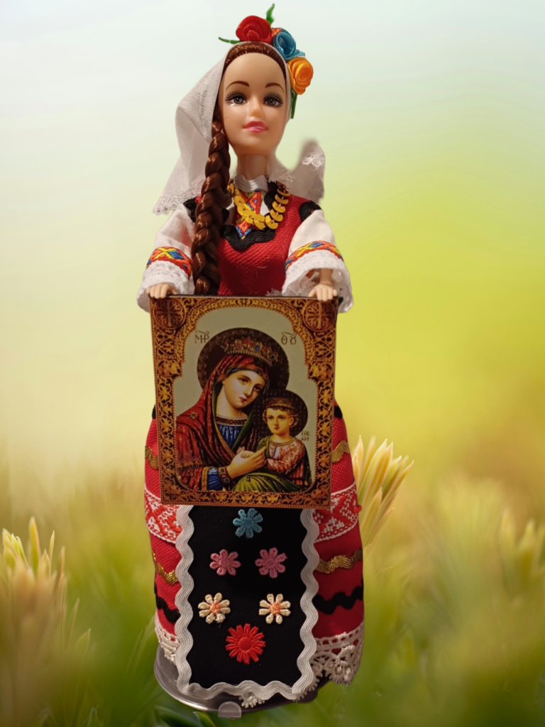 Кукли в народни носии - жена с икона в ръце - Поръчки и цени